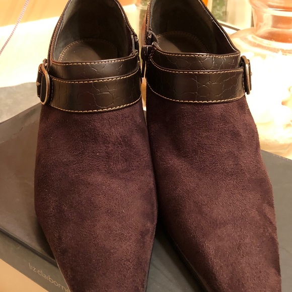 Brown Suede Booties. New no tags. Price firm - Picture 2 of 4